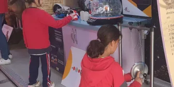 Konteyner kentte çocuklara bilim merkezi morali