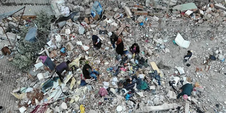 İç savaştan kaçtılar depreme yakalandılar