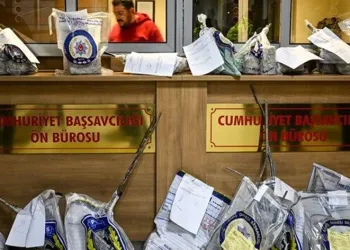 Depremde yıkılan binalarla ilgili soruşturma