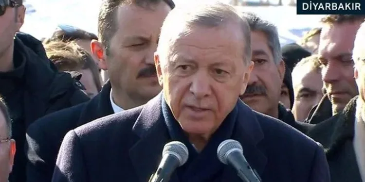 ”Üniversitelerimizde uzaktan eğitime geçiyoruz”