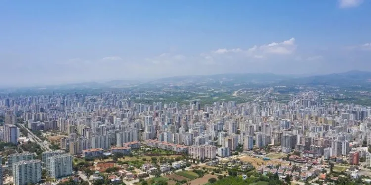 Mersin’de tüm konutlar doldu