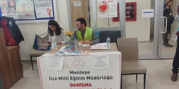 Çocuklar için Eğitim Danışma Masaları kuruldu