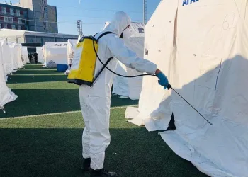 Çadır kentte ilaçlama faaliyetleri gerçekleştiriliyor