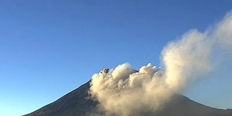 Popocatepetl Yanardağı’nda patlama