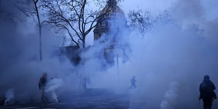 Fransa’da emeklilik reformu protestoları