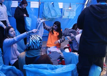 Depremzedelere yollanan bazı eşyalar çileden çıkardı
