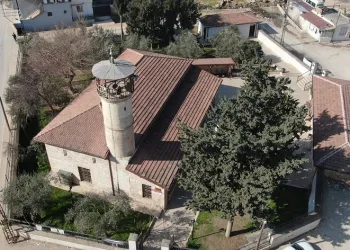124 yıllık cami, depremlere meydan okuyor