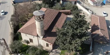 124 yıllık cami, depremlere meydan okuyor