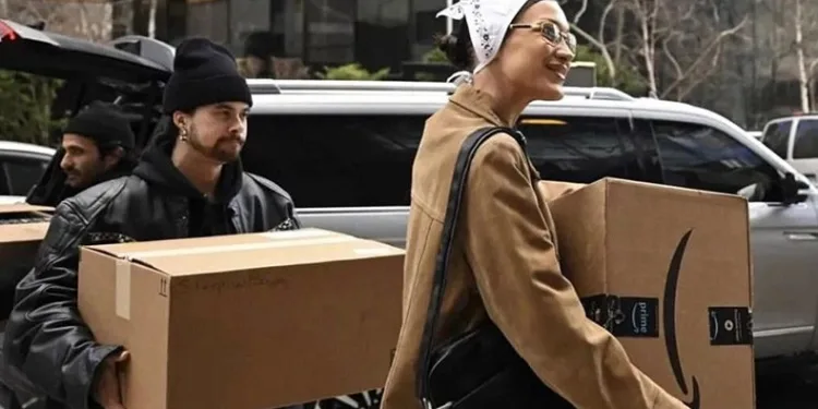 Bella Hadid’den depremzedelere yardım