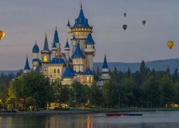 Walt Disney’in özerkliği feshedildi