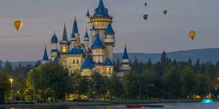 Walt Disney’in özerkliği feshedildi