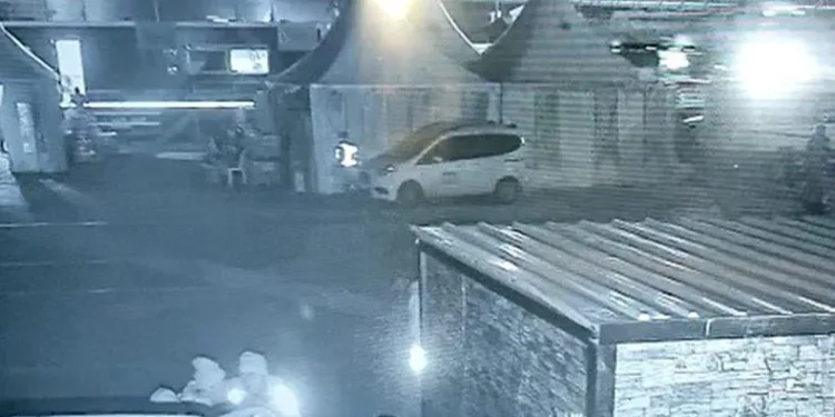 Başkan Aktaş, koordinasyon merkezinde depreme yakalandı