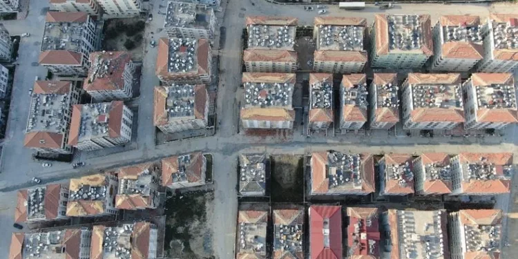 Yaptığı 12 binadan bir tanesi bile yıkılmadı