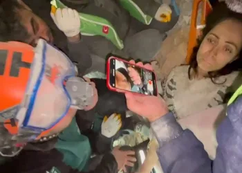 İlk isteği eşinin sesini duymak oldu