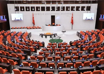 Meclis mesaiye EYT ile başlıyor