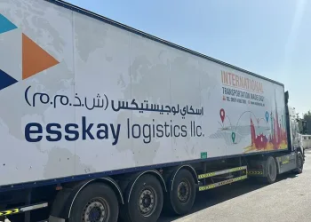 Dubai’deki Türklerden 100 tırlık yardım