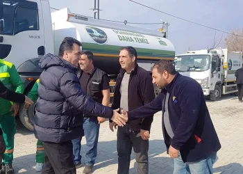Başkan Dündar, deprem bölgesinde