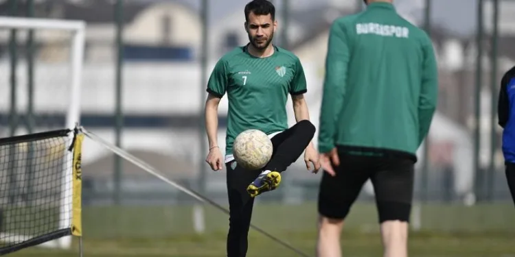 Bursaspor ayak tenisi oynadı