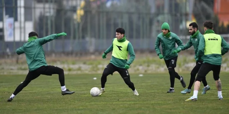 Bursaspor’da moralsiz antrenman