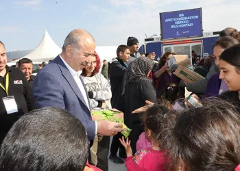 Başkan Türkyılmaz deprem bölgesinde