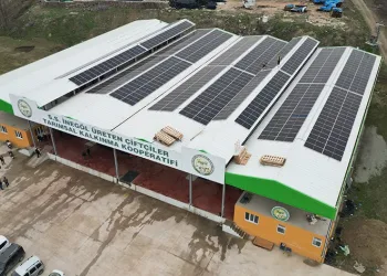 Çiftçilerin elektrik ihtiyacı güneşten karşılanacak