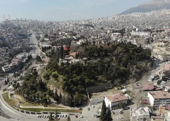 Kahramanmaraş Kalesi depremde ayakta kaldı