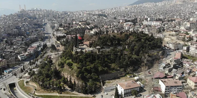 Kahramanmaraş Kalesi depremde ayakta kaldı