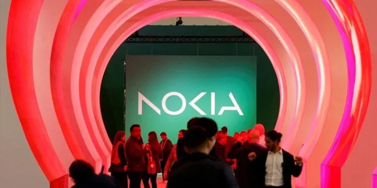 Nokia logosunu değiştirdi