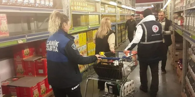 Marketler ile semt pazarlarına denetim
