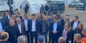 CHP milletvekilleri deprem bölgesinde