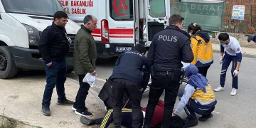 Cadde ortasında baygın halde bulundu