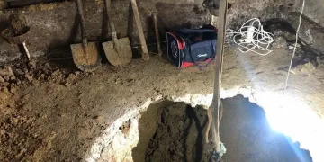 Kaçak kazı yaparken suçüstü yakalandılar