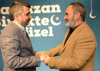 Yıldırım’da Erzincanlı’dan eşsiz şiir ziyafeti