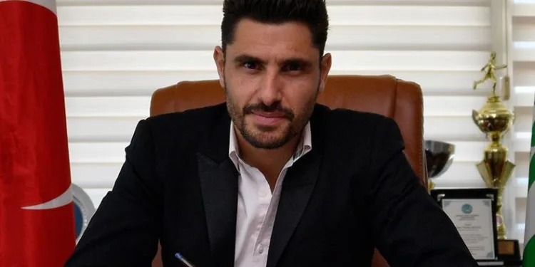 Bursaspor Özer Hurmacı’ya Emanet