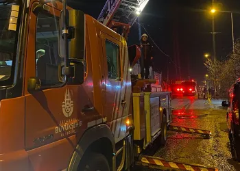 İstanbul’da plastik malzeme deposunda yangın