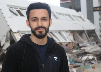 Önce romanını yazdı sonra kendi yaşadı