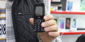Tuşlu telefonlara rağbeti artırdı