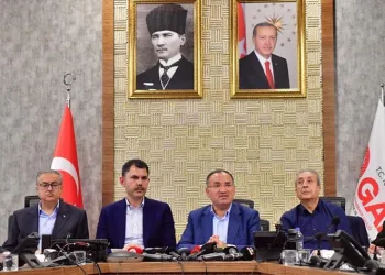 “Diyarbakır’da konutların fiilen yapımına başladık”