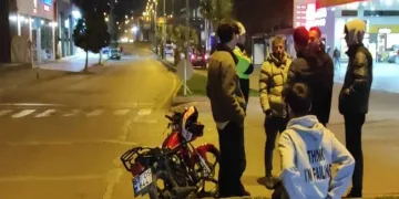 Motosiklet üzerinde şov kazayla noktalandı