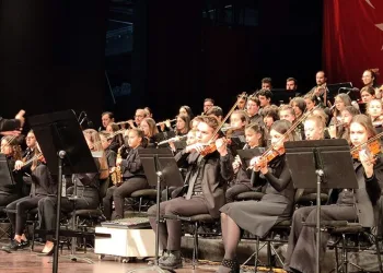 Gençlik orkestrası şehitler için sahnede olacak