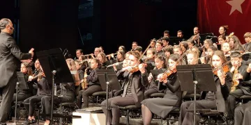 Gençlik orkestrası şehitler için sahnede olacak