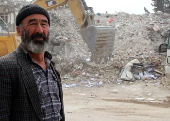 Oğlunu ve torunlarını kaybettiği depremi anlattı