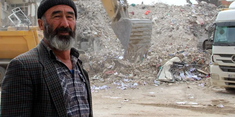Oğlunu ve torunlarını kaybettiği depremi anlattı
