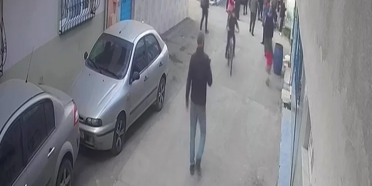 Kamyonetin altında kalan çocuk hayatını kaybetti