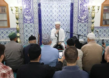 Osman Bostancı İnegöl cemaatiyle buluştu