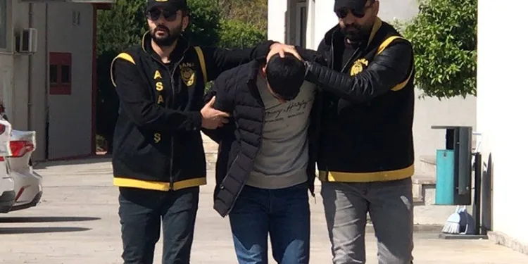 Evin tapusunu isteyen ağabeyini katletti