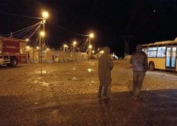 Vatandaşlar çadır kentten tahliye edildi