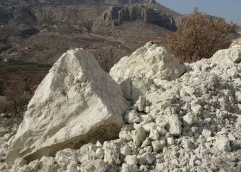 Deprem dağları yerinde oynattı