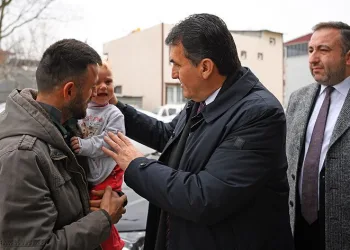 Başkan Dündar’dan depremzede ailelere ziyaret