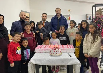 Depremzede çocuklara moral günü